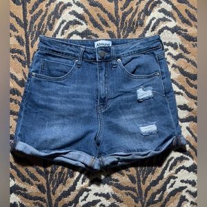 Abound Cuffed Shorts Size 26